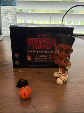 Yume Toys - Stranger Things Upside Down Capsule  Lucas Sinclair Accessories